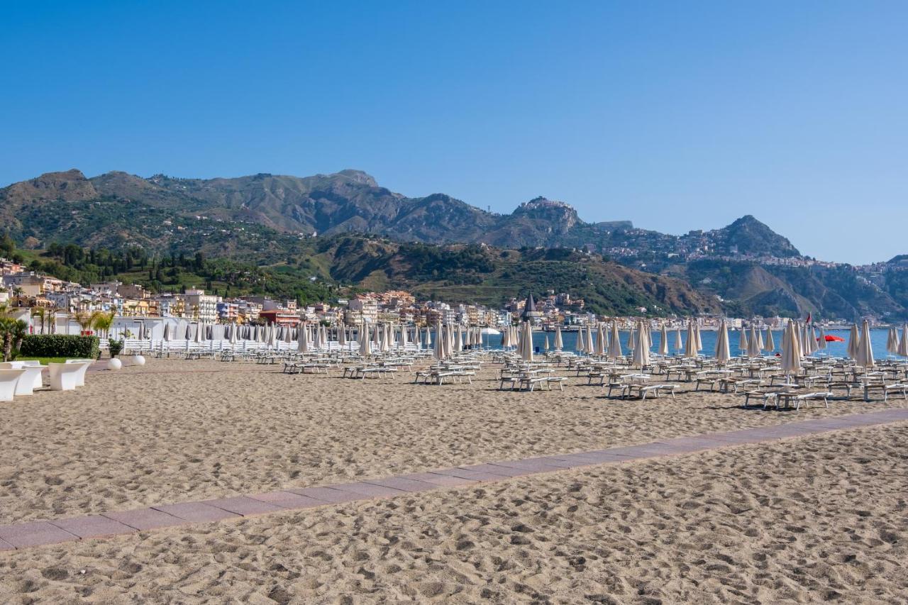 Hotel Caesar Palace Giardini-Naxos Extérieur photo